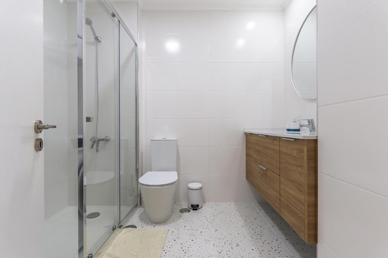 Vita Portucale ! Cacilhas River View Almada Exterior photo